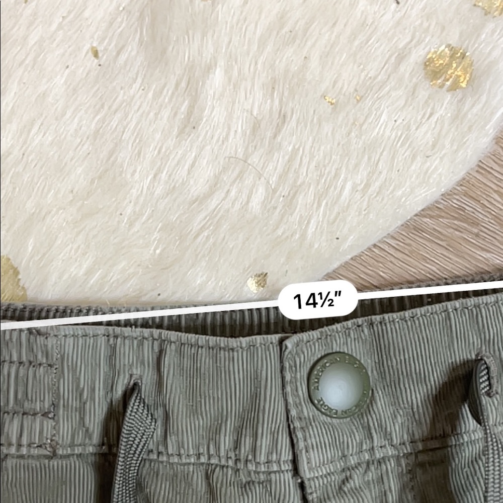 American Eagle corduroy olive green shorts - Picture 5 of 5